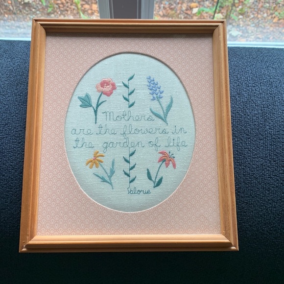COPY - Handmade embroidered picture - Picture 1 of 3